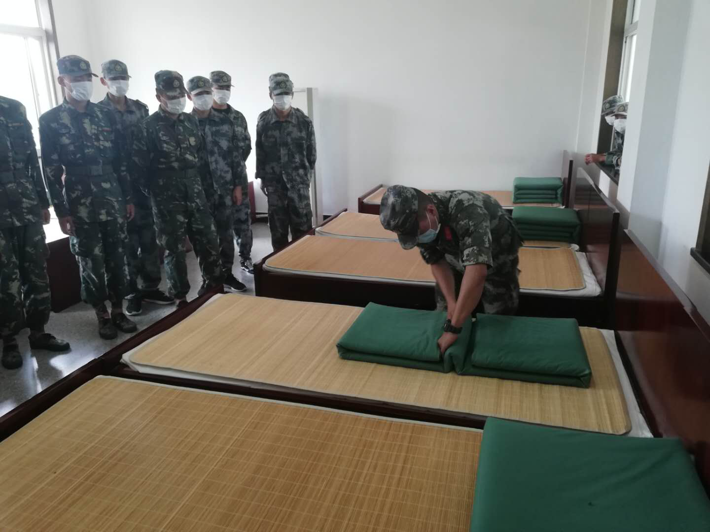 图片2.png 图片2.png