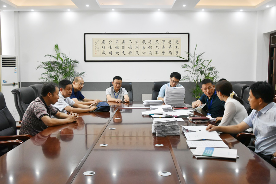 202009A1.jpg 202009A1.jpg