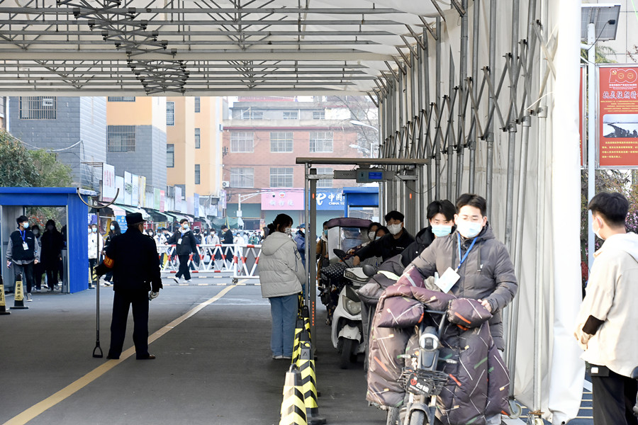 学生_副本_副本.jpg 学生_副本_副本.jpg