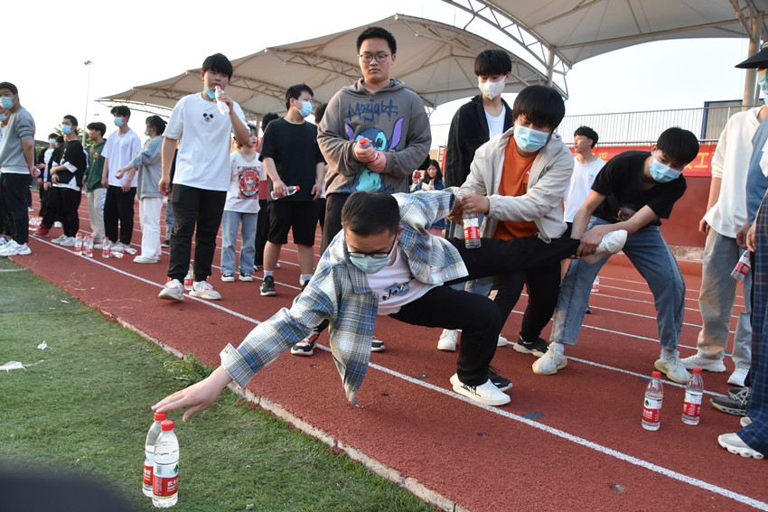 2_副本.jpg 2_副本.jpg