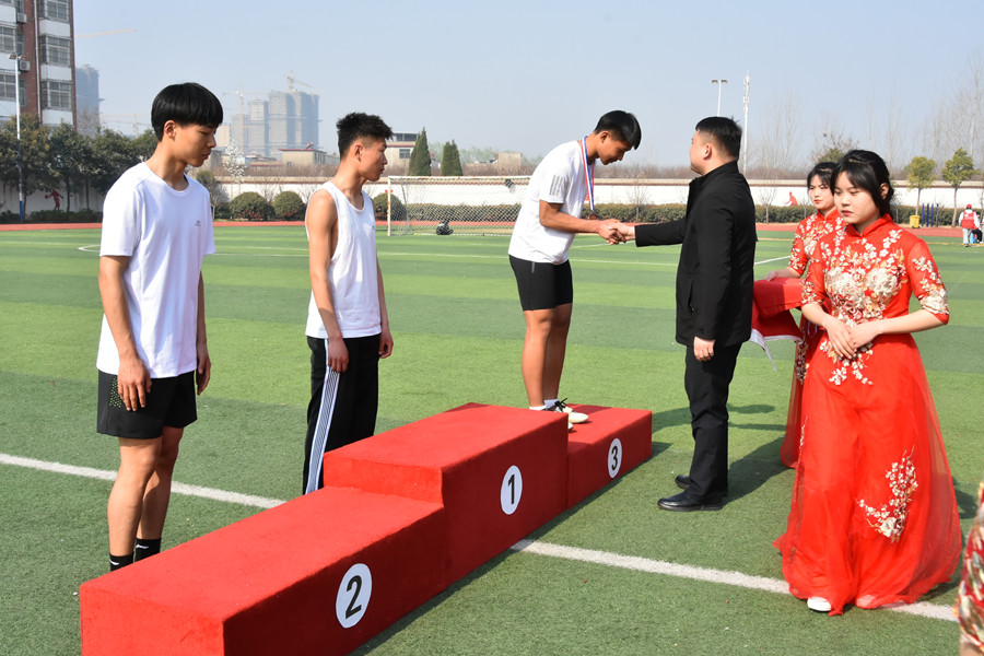 颁奖_副本.jpg 颁奖_副本.jpg