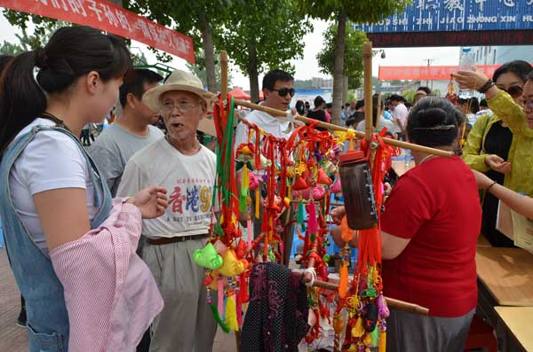 民间传统工艺刺绣